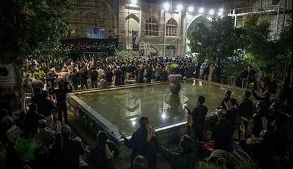 Iranians Pray, Hold Vigils on Night of Destiny