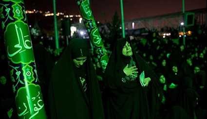 Iranians Pray, Hold Vigils on Night of Destiny