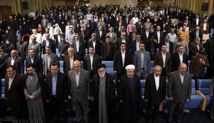 Rouhani's meeting with families of martyrs and warriors