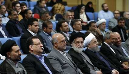 Rouhani's meeting with families of martyrs and warriors