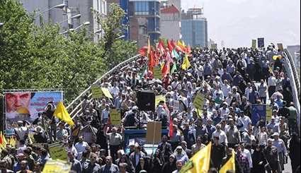 People in Tehran Mark Int'l Quds Day in Massive Rallies
