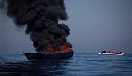 غرق اللاجئين في بحر الابيض المتوسط / صور