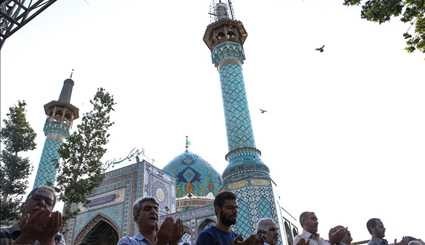 Fitr prayers in Tehran 2