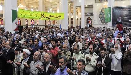 اقامة صلاة عيد الفطر في ايران الاسلامية