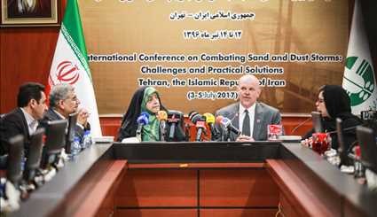 Intl. conf. on dust storms holds presser