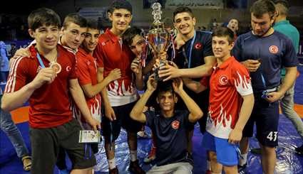 Iranian wrestlers stand 1st in 2017 Yadegar Imam Cup