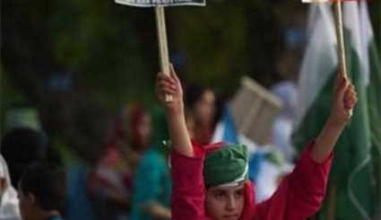 Pakistanis Hold Rally in Solidarity with Kashmiri Muslims