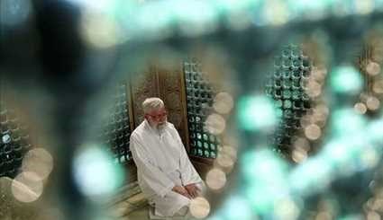 Leader attends dusting ceremony of Imam Reza Holy Shrine