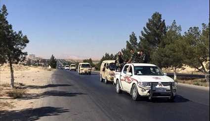 Huge Convoy of Syrian Army Reinforcements Arrive in Eastern Hama