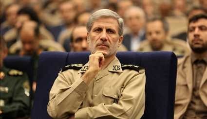مراسم تقديم وزير الدفاع الإيراني الجديد