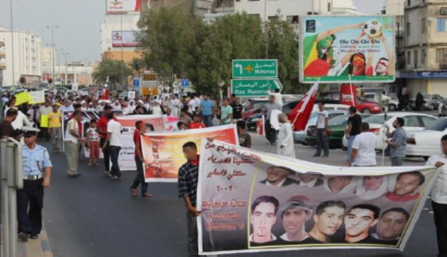 القوى السياسية تطالب النيابة بالإفراج عن المعتقلين بالبحرين