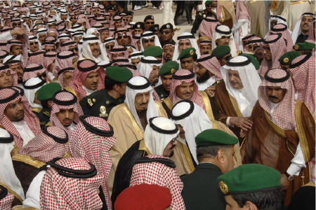 محرومیت گسترده زنان؛عربستان درخطر فروپاشی