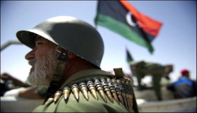 القذافي يلتقط انفاسه وعلى مصر دعم الثورة