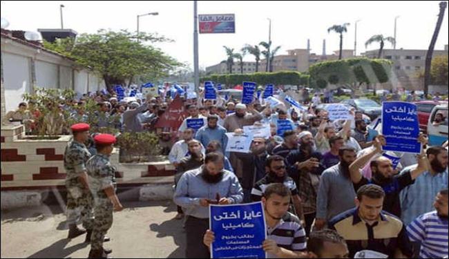 سلفيون يستولون على منبر جامع النور بالقاهرة