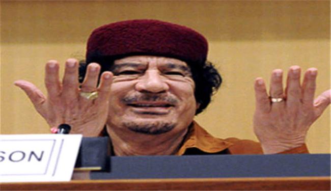 القذافي يريد ان يخدع الشعب الليبي 
