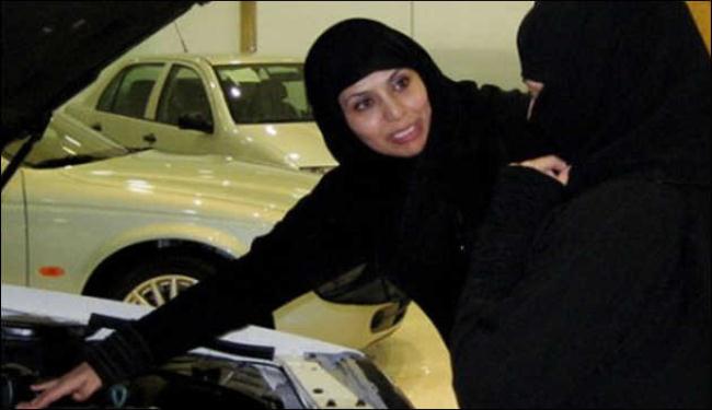 سعودية قادت سيارتها في جدة طوال اربعة ايام