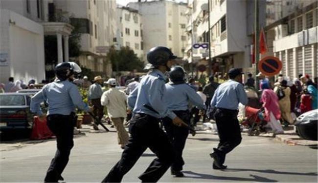  الشرطة المغربية تفرق تظاهرة امام البرلمان