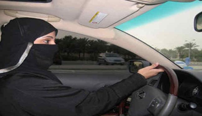 توقيف ثالث امرأة تقود سيارة في السعودية