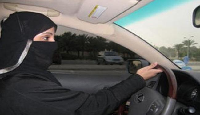 اعتقال ست نساء في السعودية لقيادتهن السيارة