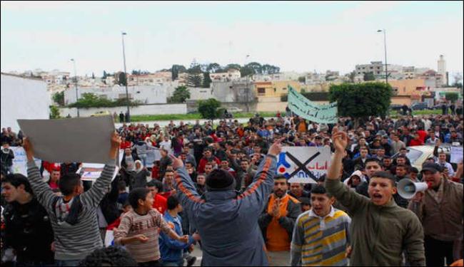 احتجاجات حاشدة في طنجة تطالب بالحرية