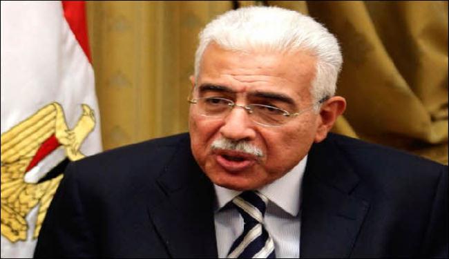 بدء التحقيق مع احمد نظيف بتهمة الفساد