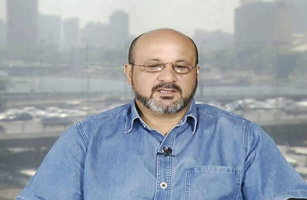 توقف عملیات ناتو به نفع قذافی است