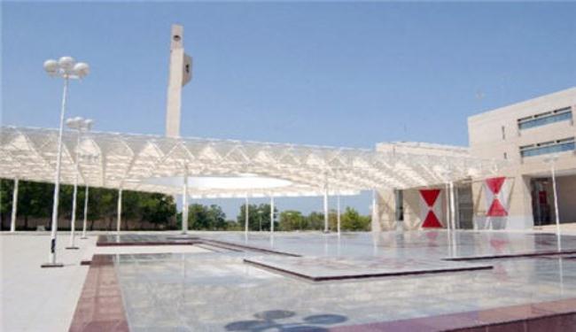 امن جامعة البحرين يمنع دخول الطلبة المفصولين