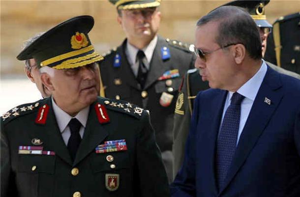مانور نظامیان ترکیه برای فشار بر اردوغان
