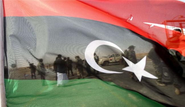 الثوار الليبيون يتقدمون نحو مدينة البريقة 