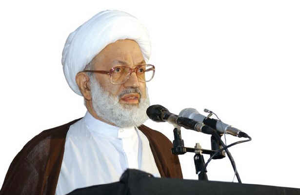 استکبار از رژیم های وابسته حمایت می کند
