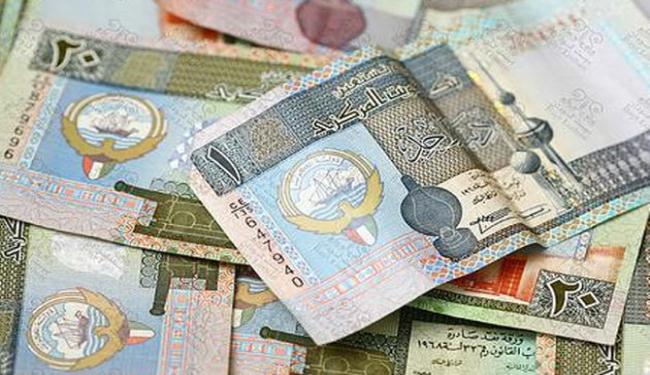 مسؤول كويتي يحذر من انفاق الايرادات النفطية