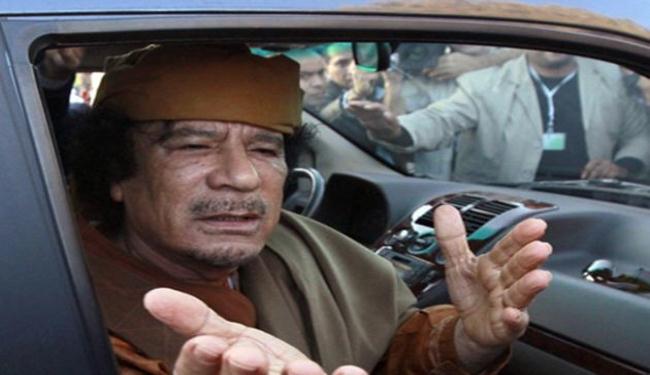 القذافي يدعو انصاره الى 