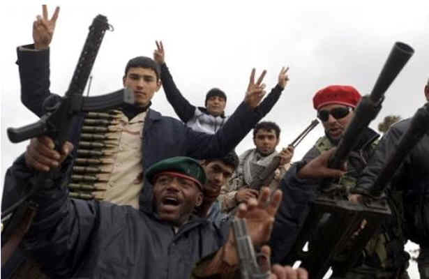  کشته شدن 10هزار نظامي قذافي در ليبي