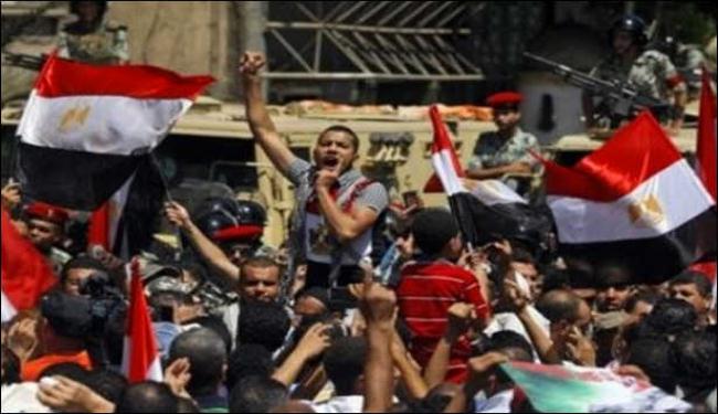 تظاهرات استنكار امام السفارة السعودية في مصر