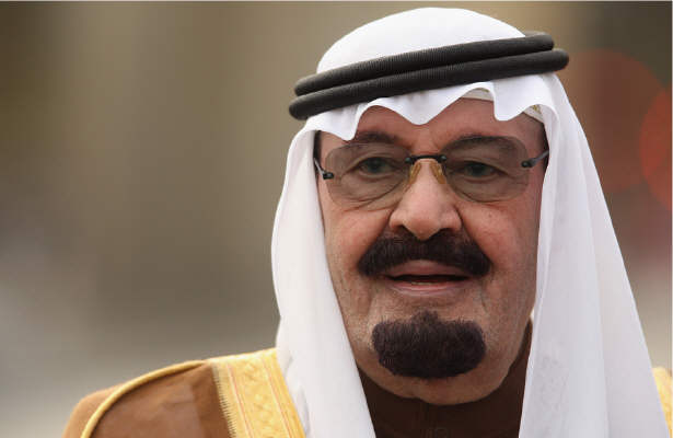 انقلابیون یمن مجسمه شاه عربستان را به آتش کشیدند