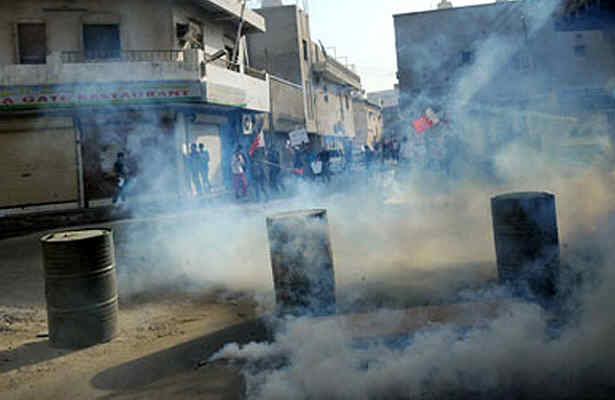 سرکوب شديد ملت بحرين ادامه دارد 