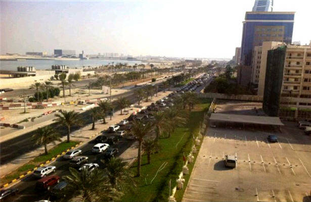 محاصره کامل خیابان اصلی بحرین