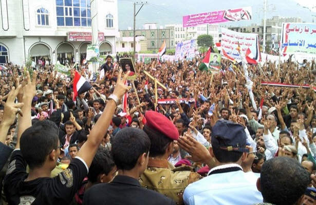 وزیر دفاع یمن از ترور جان به در برد