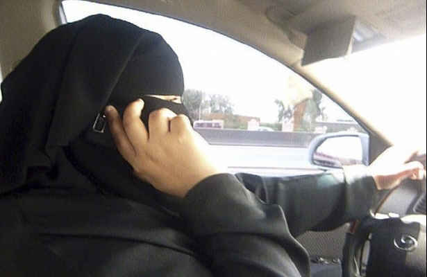 شلاق به جرم رانندگی در عربستان!
