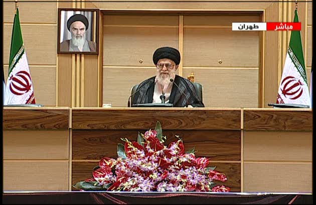 پخش زنده سخنرانی رهبر معظم انقلاب از بیش از 12 شبکه ماهواره ای