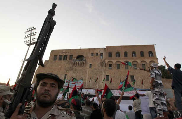 زادگاه قذافی به دست انقلابیون افتاد