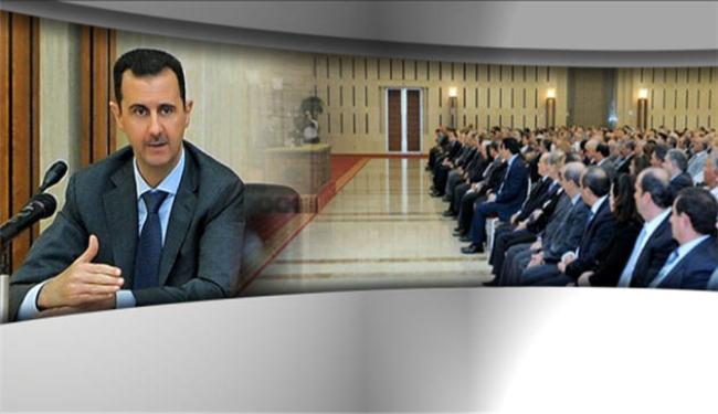 سوريا : لجنة خلال يومين لإعداد دستور جديد