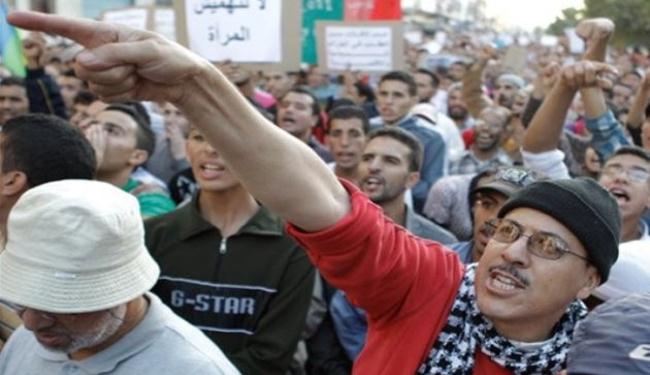 مغاربة يحتجون على الانتخابات واندلاع عنف في الرباط