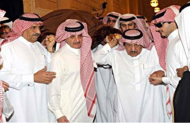 از هم گسیختگی جامعه عربستان
