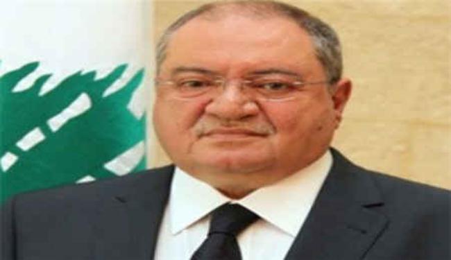 وزير الدفاع اللبناني يؤكد تسلل القاعدة لسوريا