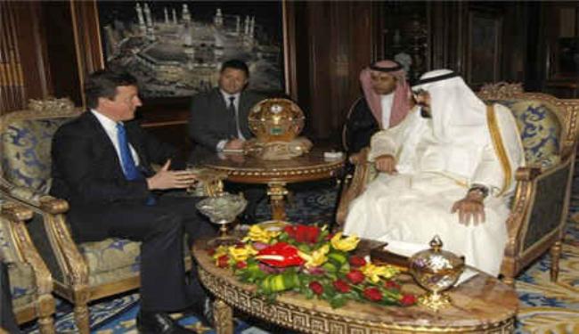 الملك السعودي يبحث مع كاميرون اوضاع المنطقة