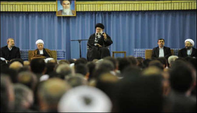 آية الله خامنئي: اتحاد الامة الاسلامية حاجة ملحة