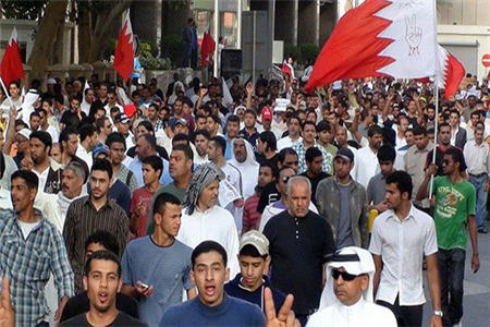 گسترش اعتراضات دربرابر مشت آهنين رژيم بحرين