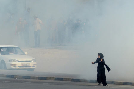 شهادت یک بانوی بحرینی با گاز سمی