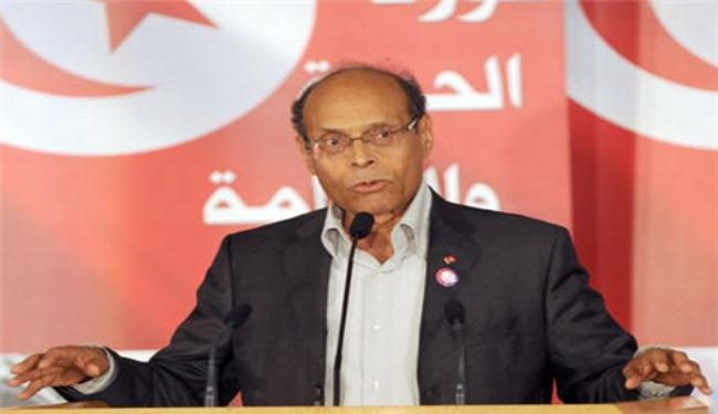 الرئيس التونسي يدعو لسن قانون يجرم 
